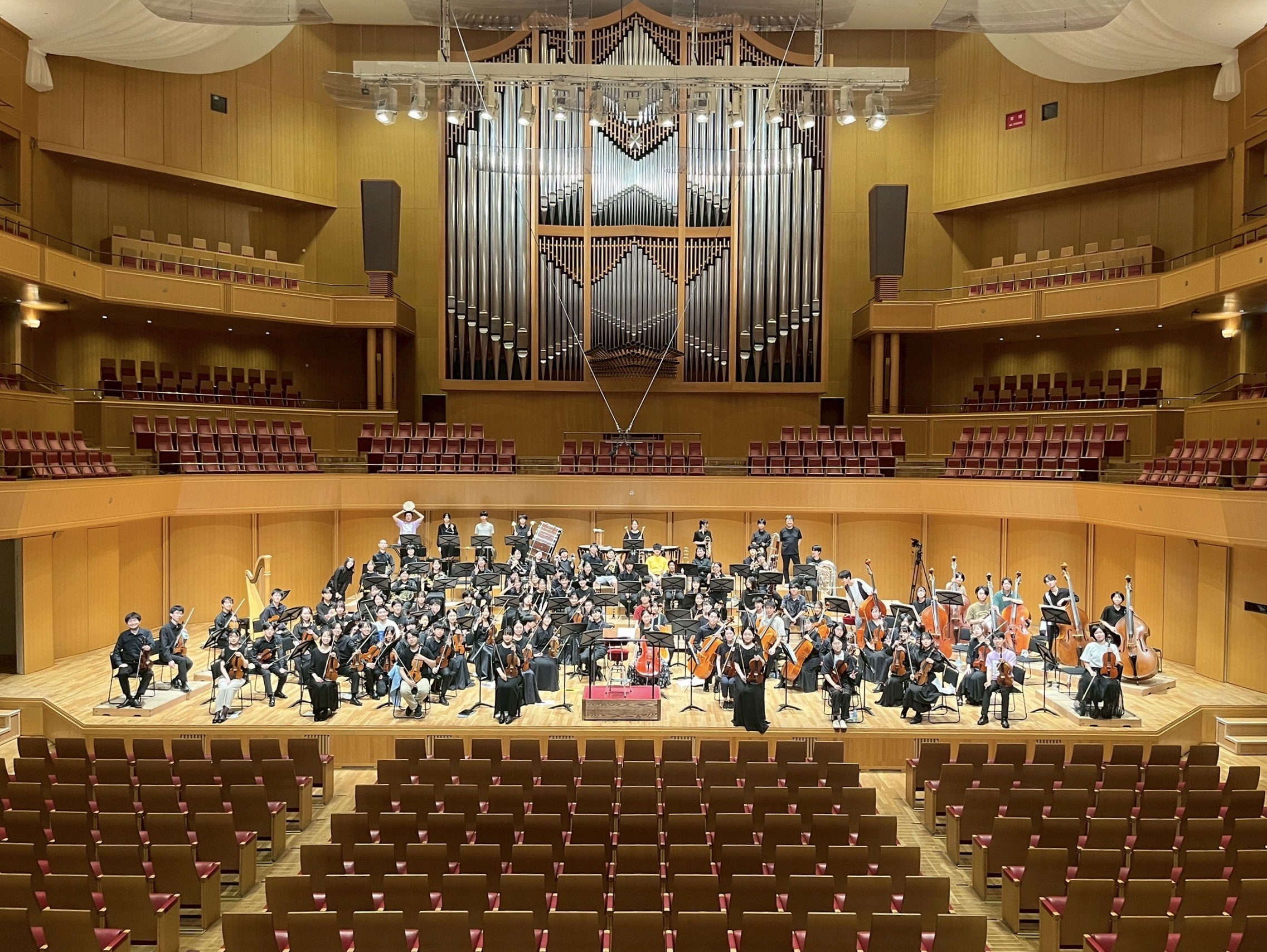 （写真１）サマコン名古屋公演_愛知県芸術劇場.jpg