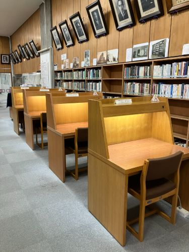 20260810_施工後_閲覧机3階閲覧室.jpeg