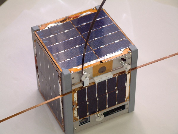 学生が設計・製作した質量1kgの人工衛星CubeSat-XI [さい] 