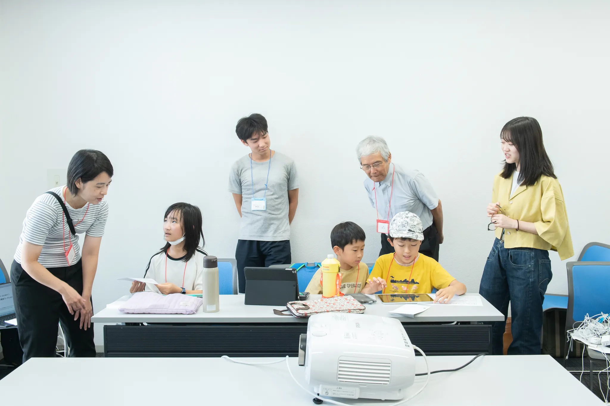 特別聴講生小学生テクノロジーコース集合写真.jpg